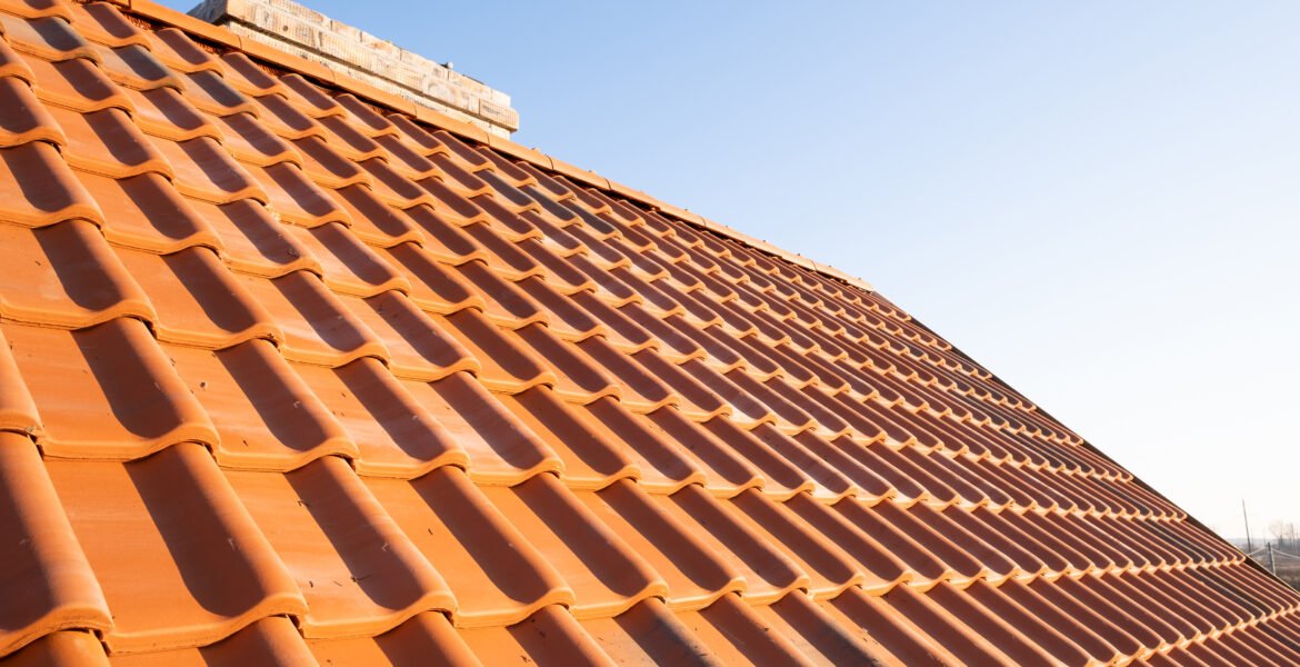 nettoyage de toiture au jet doux à Coutras