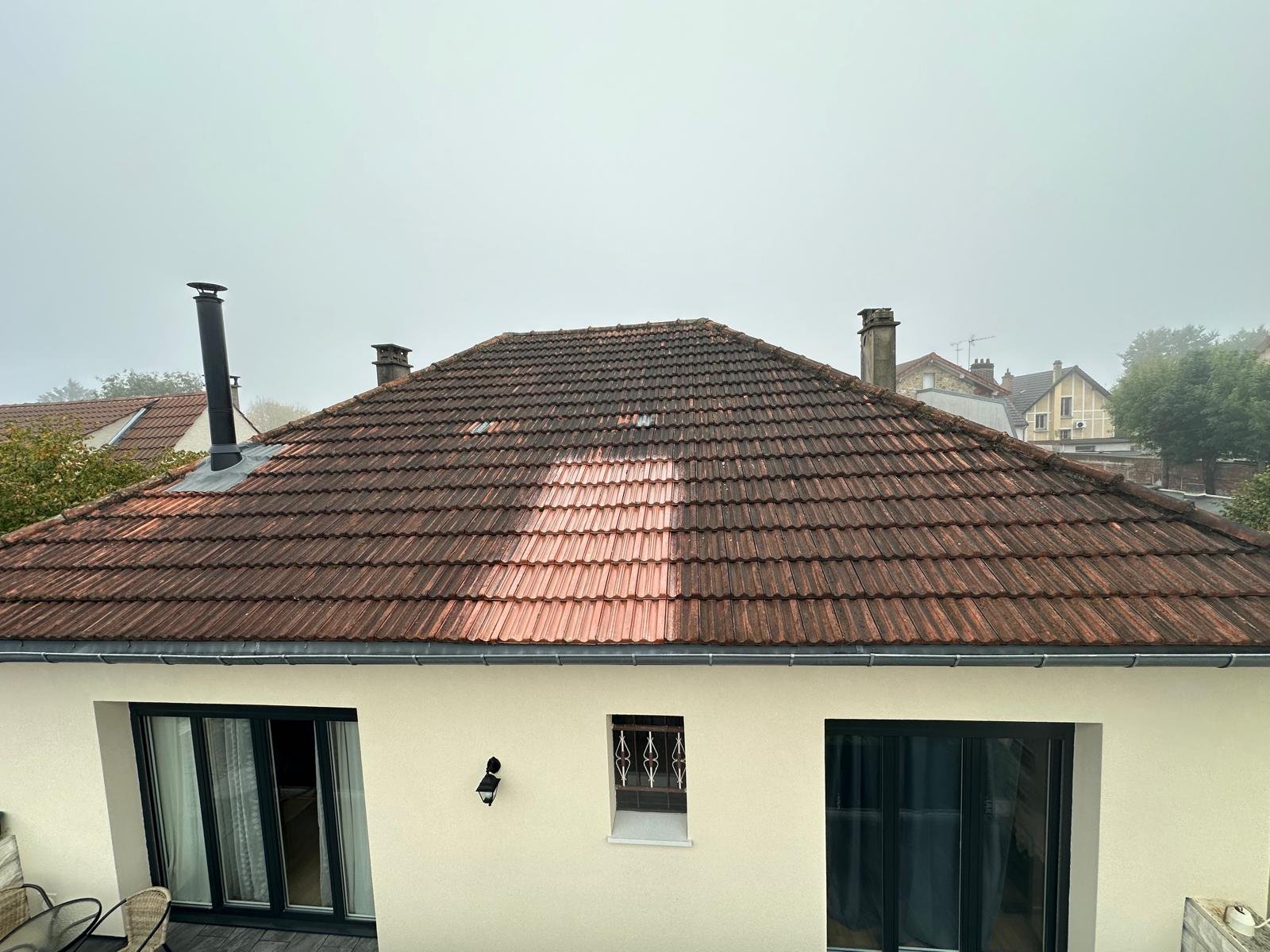 Nettoyage toiture Coutras Gironde - Jules Travaux avant traitement
